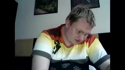 Snapshot of bartthebear69 chatting on May 9, 2026, 4:45 pm BartTheBear online show from May 9, 2026, 4:45 pm