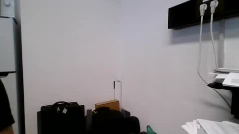 bdsm_s online show from June 23, 2026, 7:50 am
