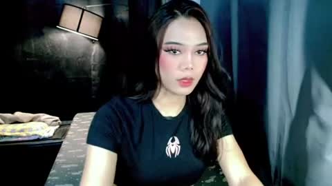 beatrice_luna online show from July 31, 2026, 3:06 am