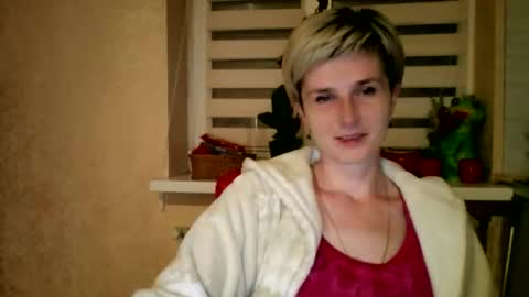 Snapshot of beautyksenia chatting on May 15, 2026, 7:10 pm BeautyKsenia online show from May 15, 2026, 7:10 pm