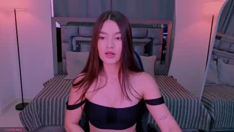 Snapshot of bella_clark2 chatting on July 18, 2026, 12:53 pm Bella online show from July 18, 2026, 12:53 pm