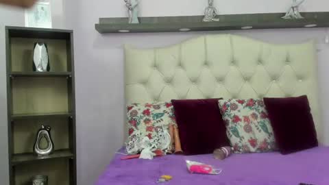 bella_ebony19 online show from June 23, 2026, 11:19 am