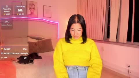 Snapshot of bella_es chatting on July 14, 2026, 2:05 am Onlyfans isa bella 23 online show from July 14, 2026, 2:05 am