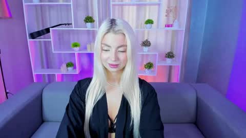 Bella online show from May 9, 2026, 12:32 pm