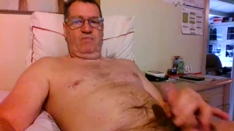 Snapshot of bennybutterfly007 chatting on June 15, 2026, 8:05 am bennybutterfly007 online show from June 15, 2026, 8:05 am