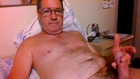 Snapshot of bennybutterfly007 chatting on August 1, 2026, 7:35 pm bennybutterfly007 online show from August 1, 2026, 7:35 pm