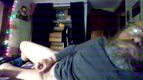 Snapshot of bergeeric1970 chatting on March 8, 2026, 3:32 am bergeeric1970 online show from March 8, 2026, 3:32 am