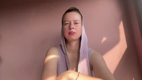 Snapshot of bettydesire chatting on July 14, 2026, 6:29 am Betty online show from July 14, 2026, 6:29 am