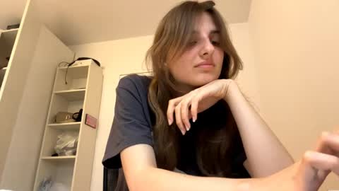 Lina online show from June 10, 2026, 5:23 pm