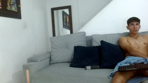 Snapshot of beyonce_21 chatting on June 8, 2026, 10:32 pm beyonce_21 online show from June 8, 2026, 10:32 pm
