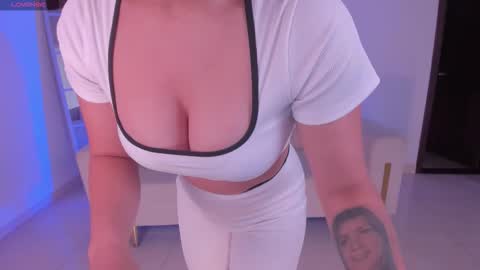 Bianca Pierce online show from January 17, 2026, 12:10 pm