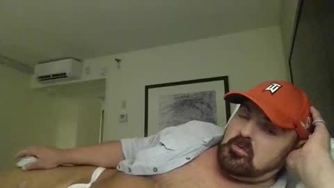 big_thick_bearded_daddy online show from January 6, 2026, 10:41 am