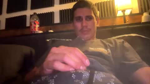Snapshot of bigben281330 chatting on June 10, 2026, 1:17 am bigben281330 online show from June 10, 2026, 1:17 am