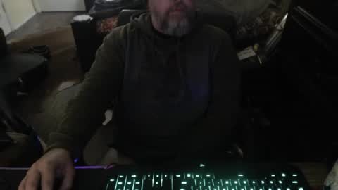 Snapshot of bighugmugg chatting on February 1, 2026, 11:47 pm bighugmugg online show from February 1, 2026, 11:47 pm