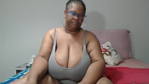 Lona online show from June 14, 2026, 7:16 pm
