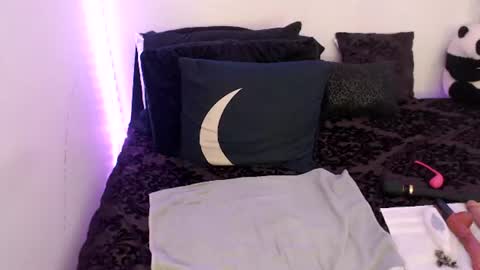 Nichole lights online show from June 11, 2026, 9:46 pm