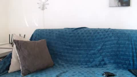 BigTwinsOmg online show from July 26, 2026, 6:54 am