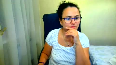 Snapshot of bililay chatting on July 27, 2026, 9:55 pm DOM NIKA online show from July 27, 2026, 9:55 pm