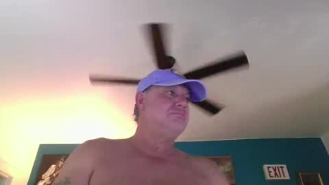 Snapshot of billjames55 chatting on May 19, 2026, 9:21 pm billjames55 online show from May 19, 2026, 9:21 pm