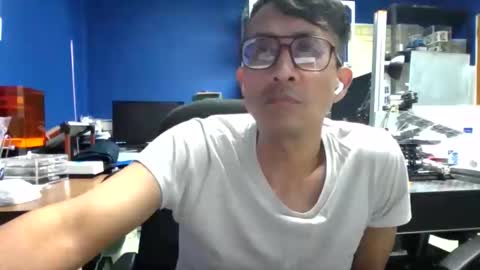 Manu O online show from May 30, 2026, 1:14 am