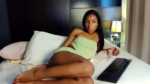 Snapshot of blackd0ll chatting on July 7, 2026, 6:47 am Angye online show from July 7, 2026, 6:47 am
