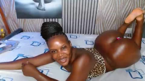 Smiley sylivia online show from June 3, 2026, 1:52 am