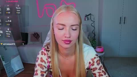 Nessa online show from July 31, 2026, 2:38 pm