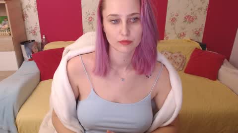 Natasha online show from March 11, 2025, 5:13 pm
