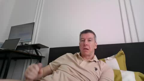 blueeyesteele online show from June 29, 2026, 11:10 am