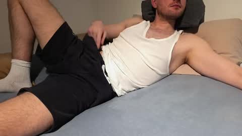 bottomtsinner online show from May 1, 2026, 9:52 pm