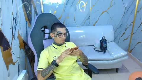 Snapshot of boy_tatto77 chatting on June 30, 2026, 12:44 am boy_tatto77 online show from June 30, 2026, 12:44 am