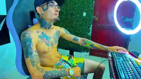 Snapshot of boy_tatto77 chatting on July 29, 2026, 1:37 am boy_tatto77 online show from July 29, 2026, 1:37 am