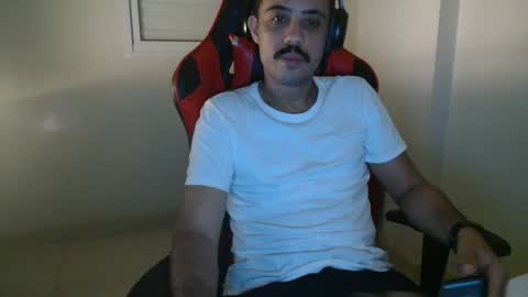 brasilianonca online show from May 17, 2026, 2:53 am