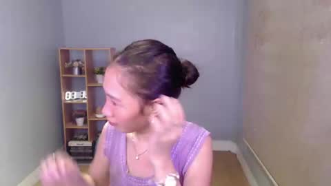 brie_belle online show from February 15, 2025, 4:25 am