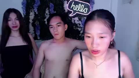 brie_belle online show from February 22, 2025, 6:06 am