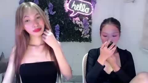 brie_belle online show from March 4, 2025, 8:24 am