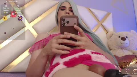 Becky Anders  online show from May 25, 2026, 5:08 pm