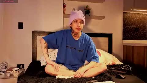 Tonny online show from June 20, 2026, 8:22 pm