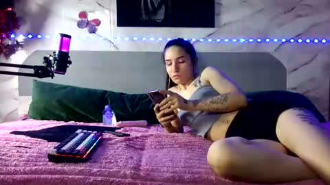 bunnybliss2 online show from June 17, 2026, 9:49 pm