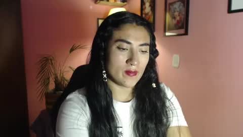 bunnyEmilyR0s33 online show from July 23, 2026, 9:46 pm