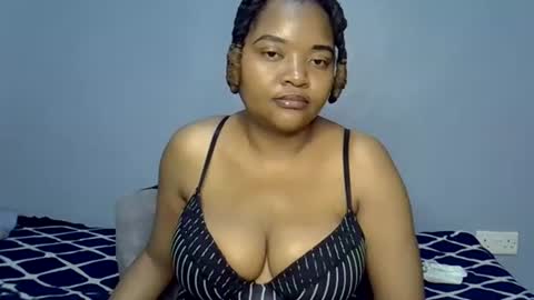 Snapshot of busty_kenzi chatting on July 14, 2026, 7:13 am busty kenzi online show from July 14, 2026, 7:13 am