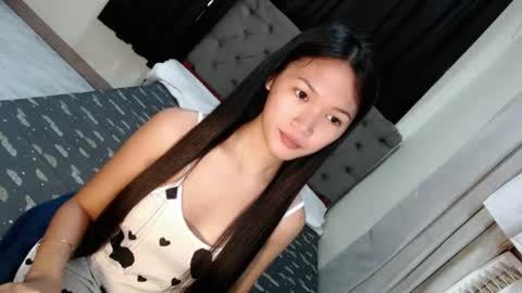 Snapshot of caitlin_x chatting on July 14, 2026, 4:17 am caitlin online show from July 14, 2026, 4:17 am