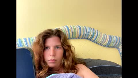 Snapshot of cajunbabe247 chatting on April 15, 2026, 6:26 pm cajunbabe247 online show from April 15, 2026, 6:26 pm