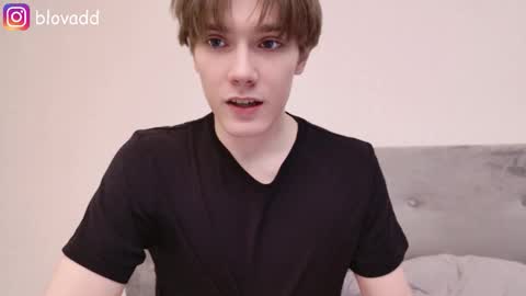 Snapshot of callmenineoneseven chatting on February 25, 2026, 5:28 am Nick online show from February 25, 2026, 5:28 am