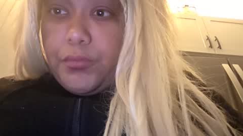 Snapshot of cals9x chatting on May 4, 2026, 2:18 am camzxoxox online show from May 4, 2026, 2:18 am