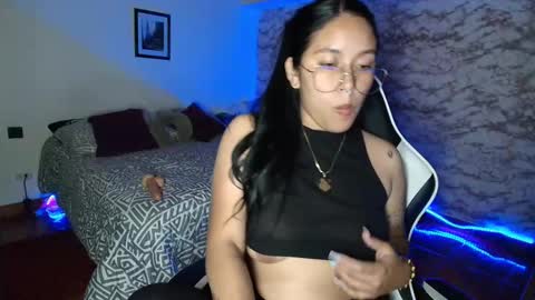 Snapshot of camila_iroose chatting on March 5, 2026, 11:56 pm Camila Roose online show from March 5, 2026, 11:56 pm