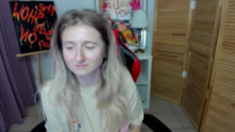 Snapshot of camilladreamer chatting on July 14, 2026, 10:59 pm camilladreamer online show from July 14, 2026, 10:59 pm