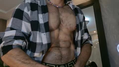 Snapshot of camilowatson chatting on March 3, 2026, 2:18 am Camilo Watson online show from March 3, 2026, 2:18 am