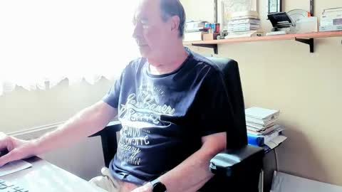 Snapshot of cammee chatting on March 15, 2026, 9:59 am Cammee online show from March 15, 2026, 9:59 am