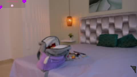 candy_tyna online show from June 1, 2026, 11:56 am